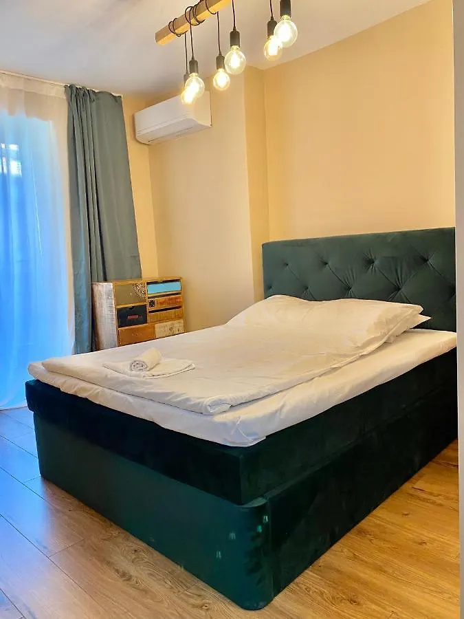 Boutique Magenta Gold Apartment 소피아